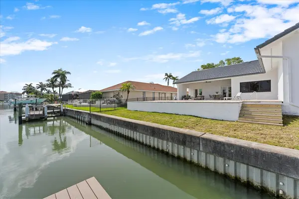 Deep Sailboat Water Access and Seawall
